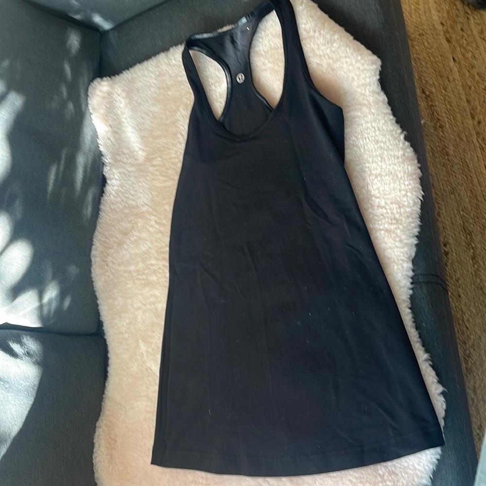 Lululemon black tank top long